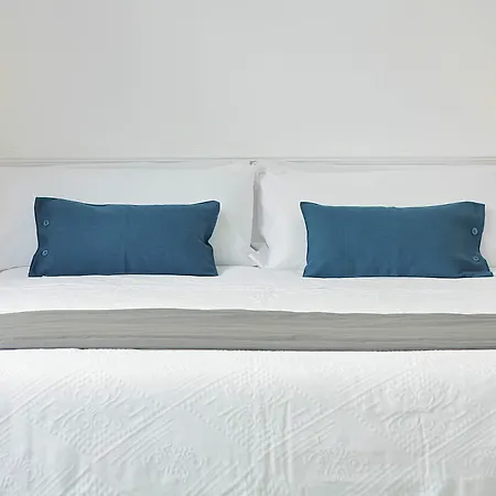 Apartamentos Plaza Constitucion - Larios Malaga Exterior photo